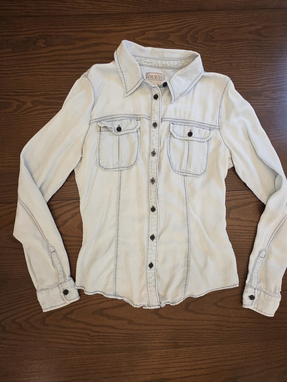 GUESS Light Wash Denim Shirt Long Sleeve Button-up Utility Model off Dutty Grung